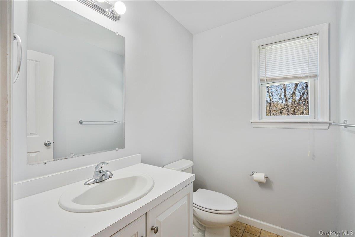 Single Family Sherman Avenue Suffolk County, NY 11946, MLS-992498-15