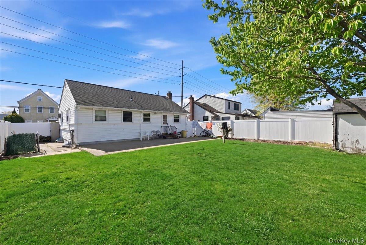 Single Family Gardner  Nassau County, NY 11801, MLS-992518-27