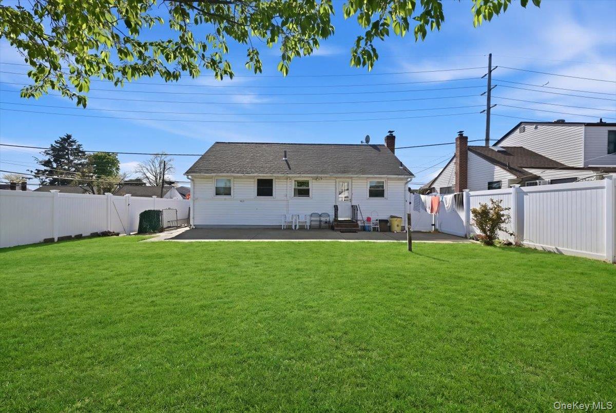 Single Family Gardner  Nassau County, NY 11801, MLS-992518-29