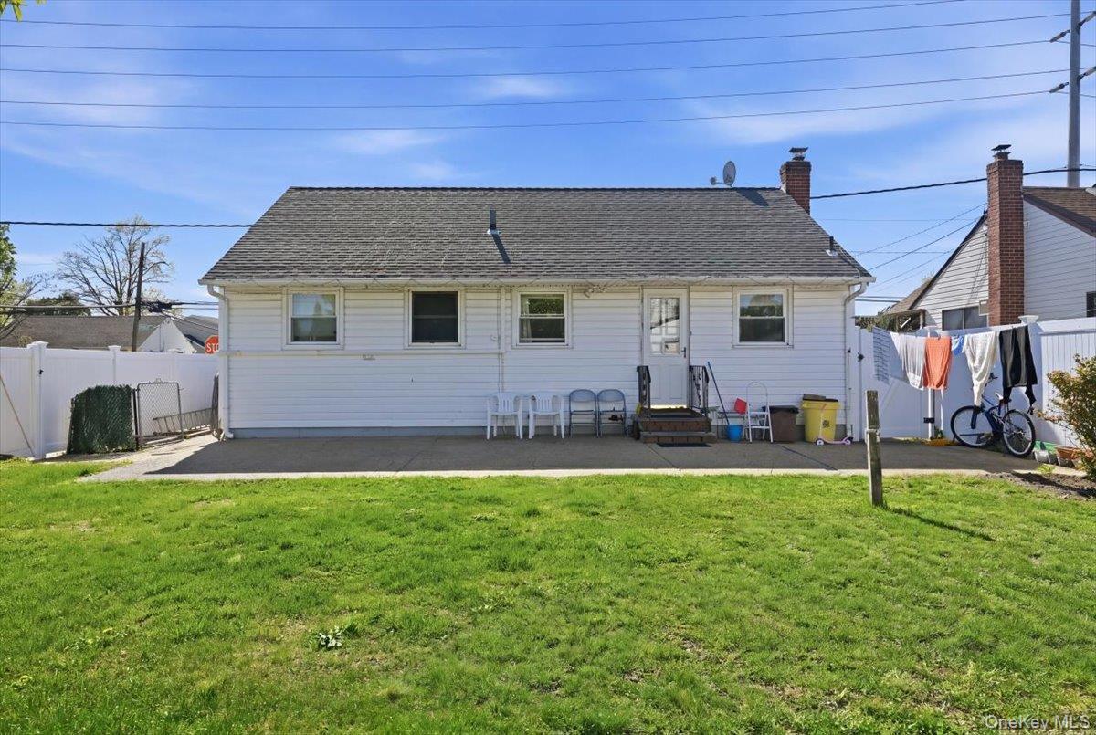Single Family Gardner  Nassau County, NY 11801, MLS-992518-30