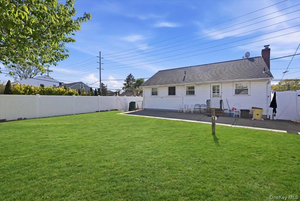 Single Family Gardner  Nassau County, NY 11801, MLS-992518-31