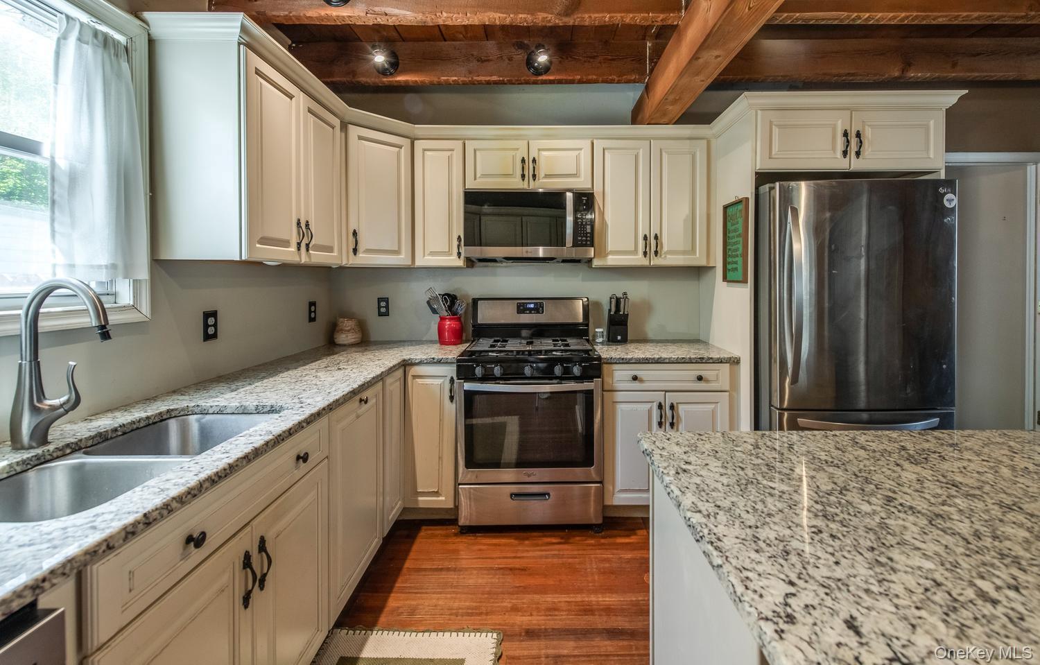 Single Family Market Dutchess County, NY 12538, MLS-992539-13
