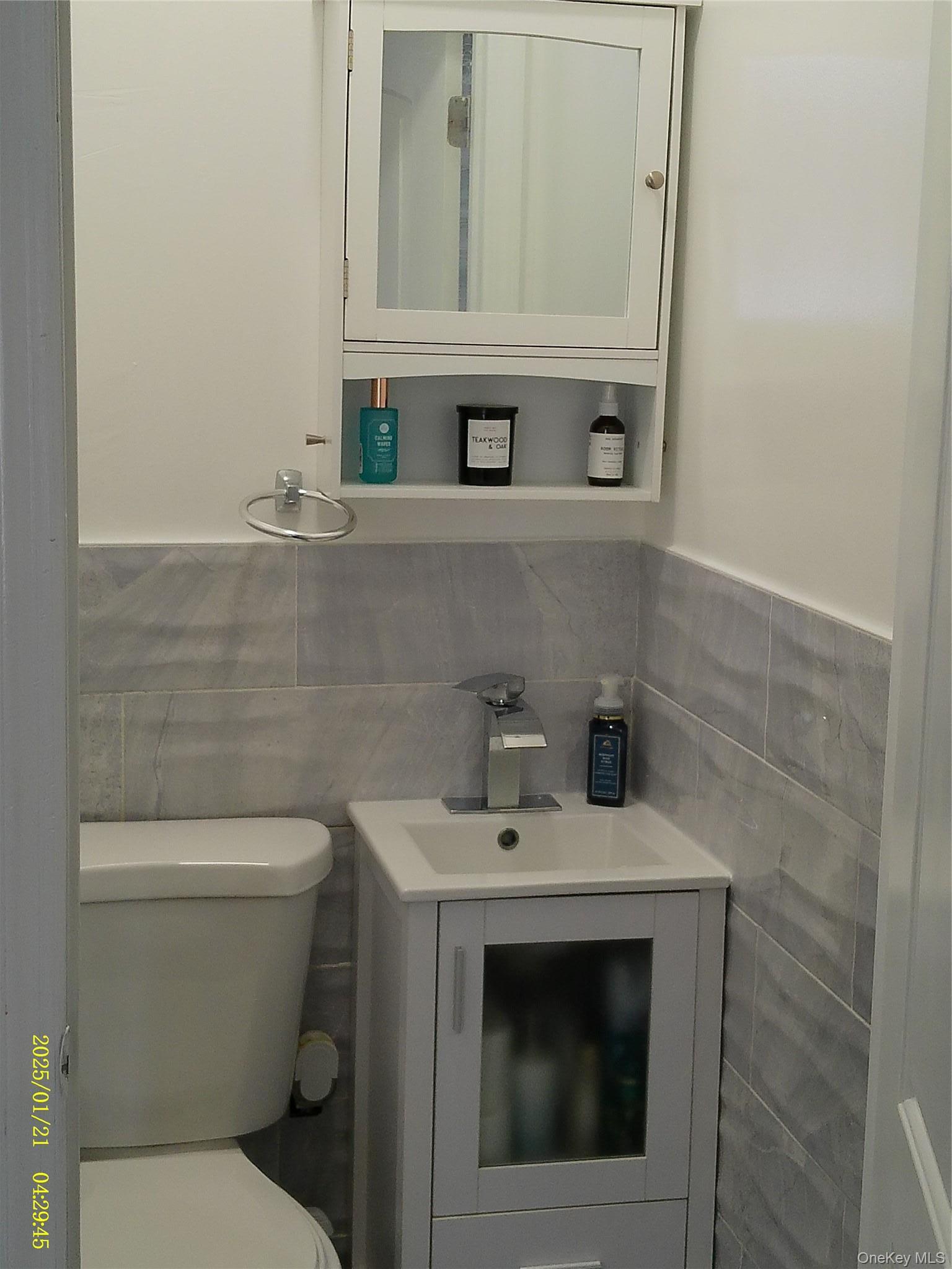 Single Family 194th  Queens, NY 11413, MLS-992540-17