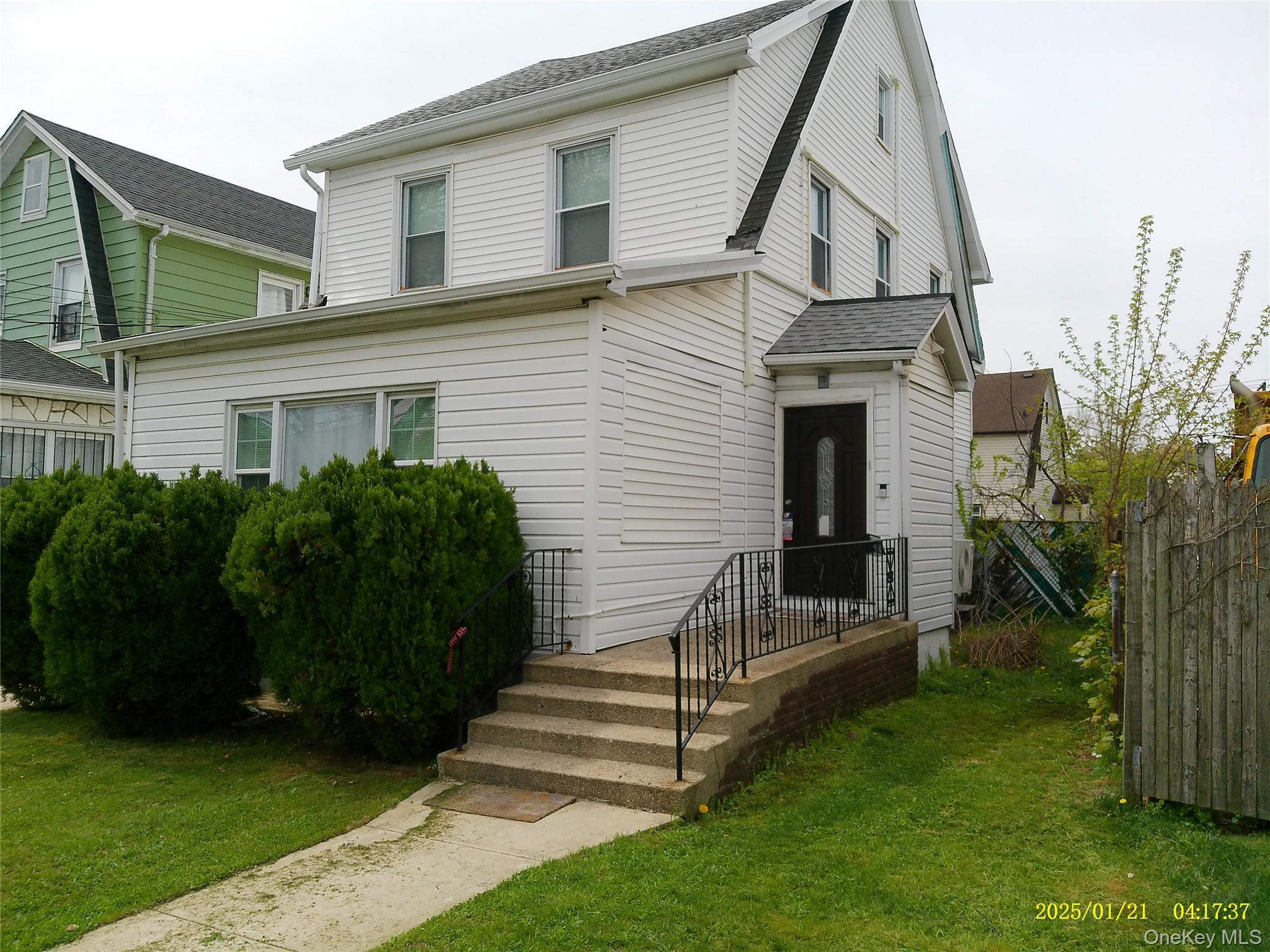 Single Family 194th  Queens, NY 11413, MLS-992540-2