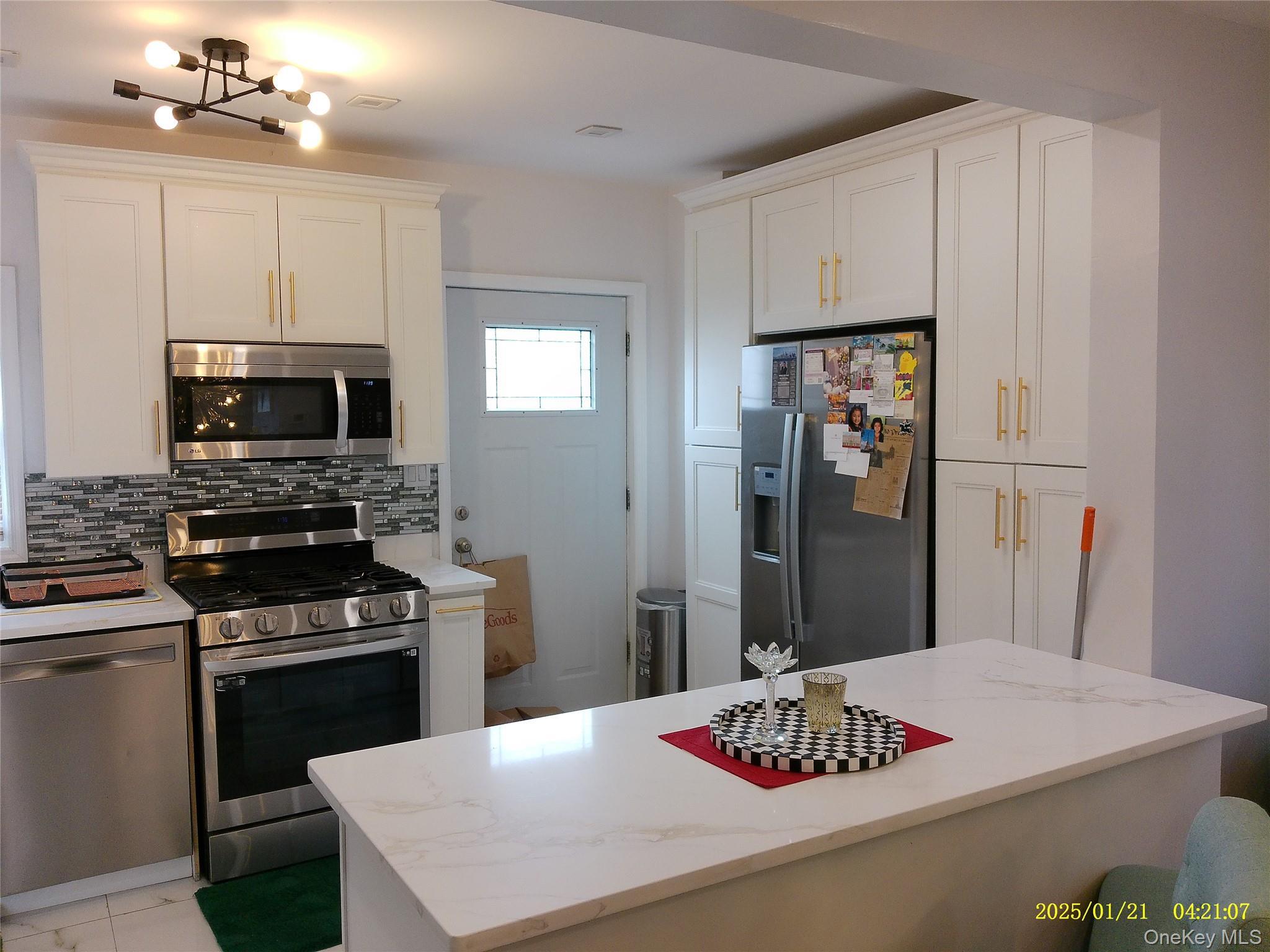 Single Family 194th  Queens, NY 11413, MLS-992540-4