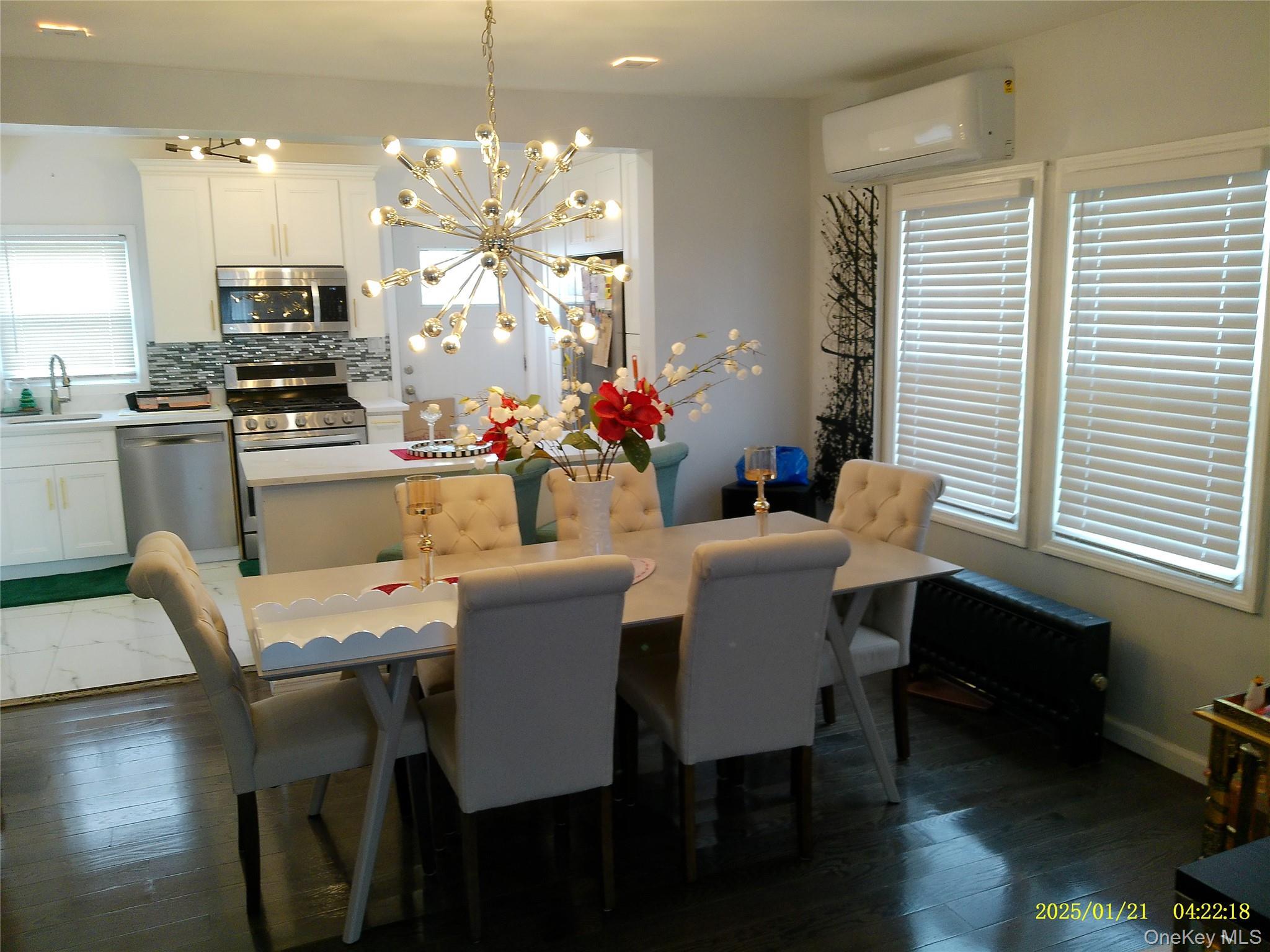Single Family 194th  Queens, NY 11413, MLS-992540-9