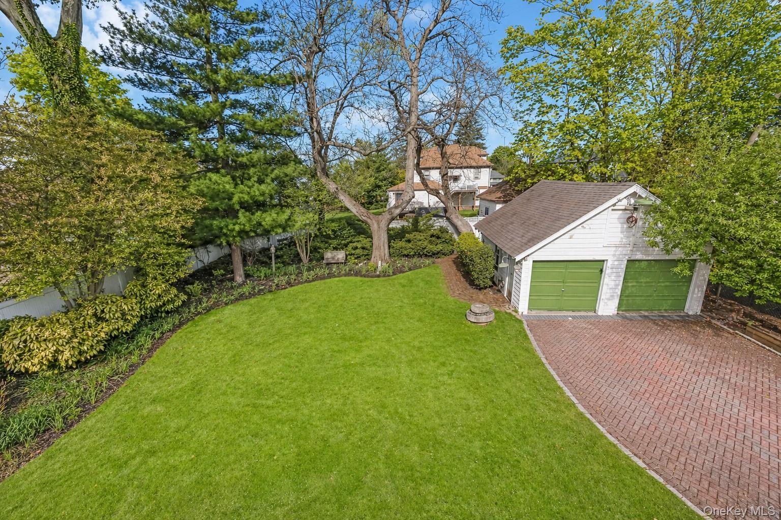 Single Family Pershing  Nassau County, NY 11510, MLS-992622-27