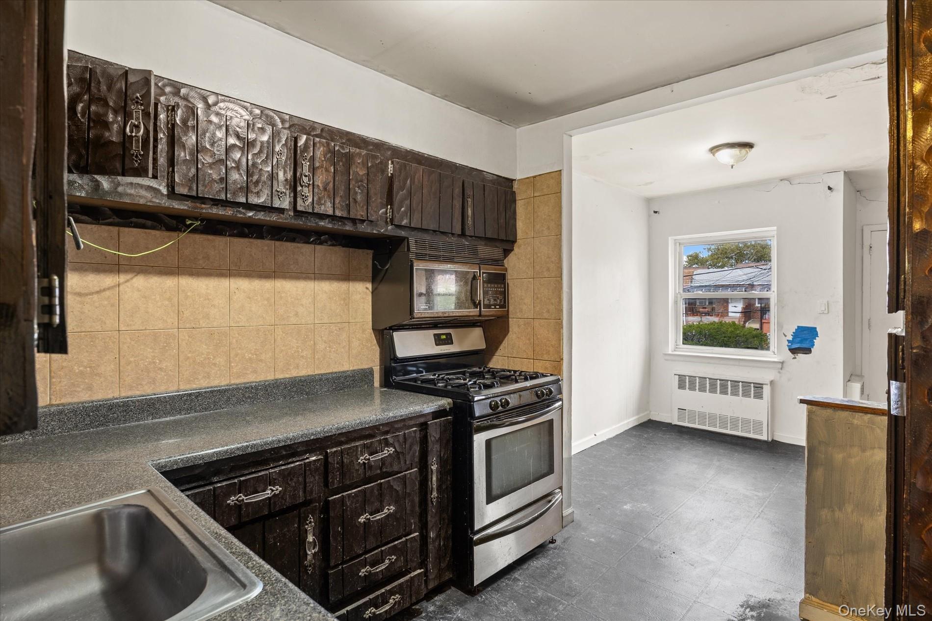Single Family E 53rd Place Brooklyn, NY 11234, MLS-992623-12