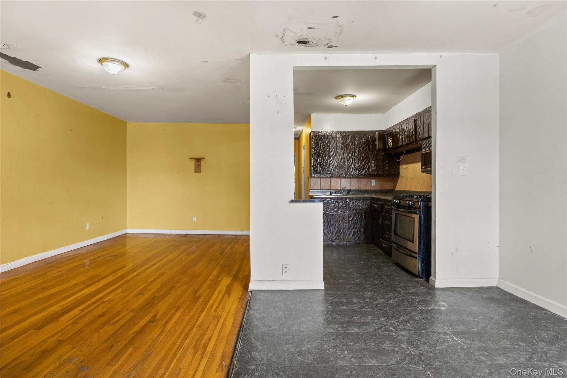 Single Family E 53rd Place Brooklyn, NY 11234, MLS-992623-9