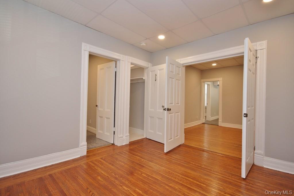 Single Family 235th  Bronx, NY 10470, MLS-992640-30