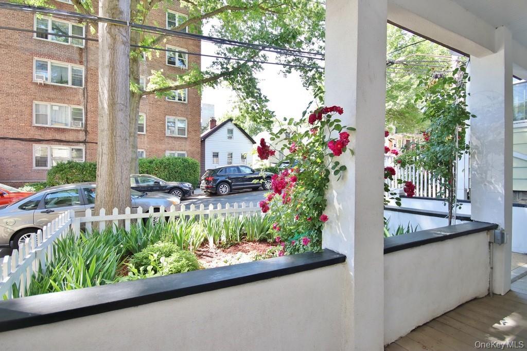 Single Family 235th  Bronx, NY 10470, MLS-992640-7