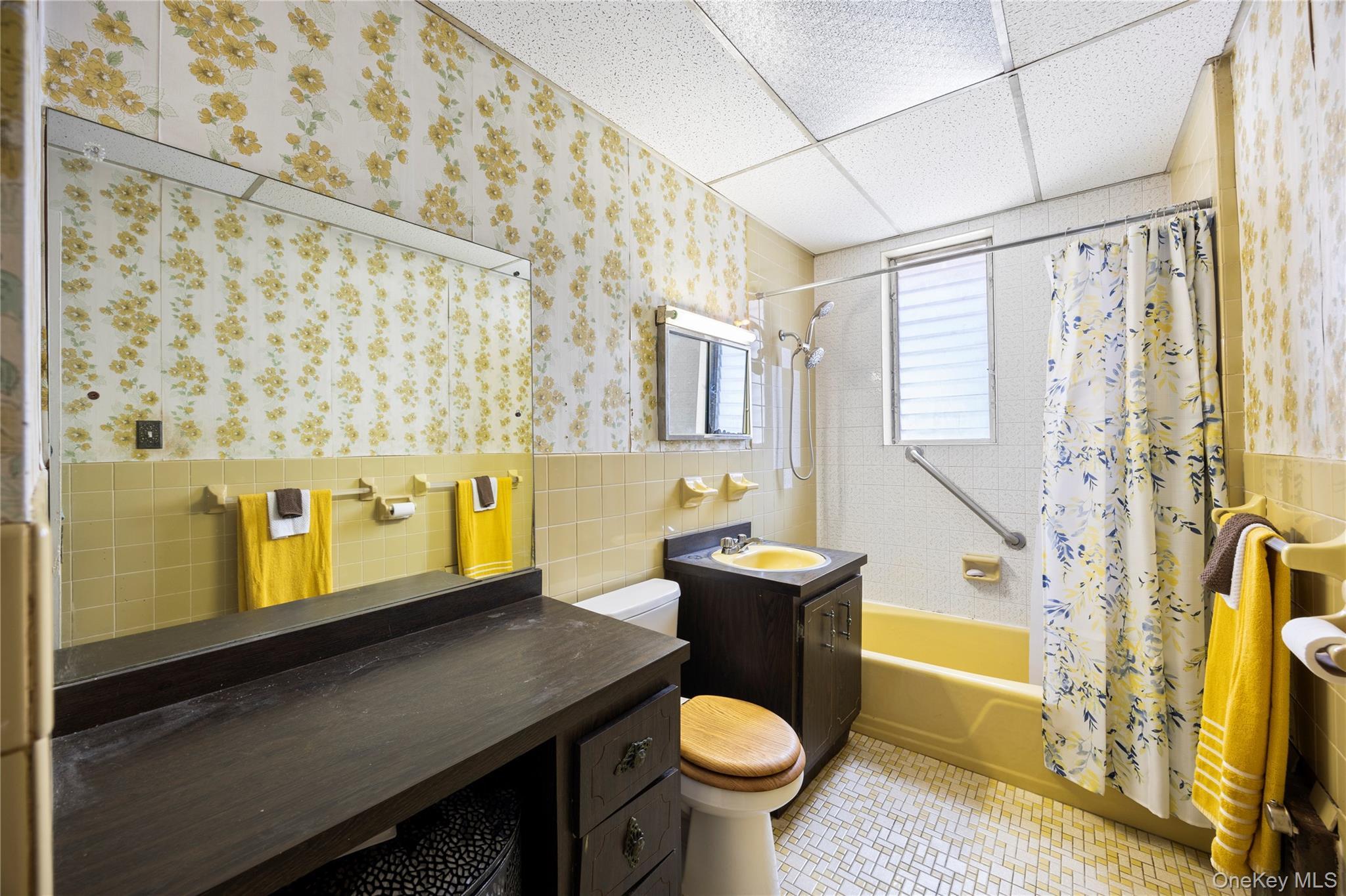 Single Family Lenox  Brooklyn, NY 11212, MLS-992653-13