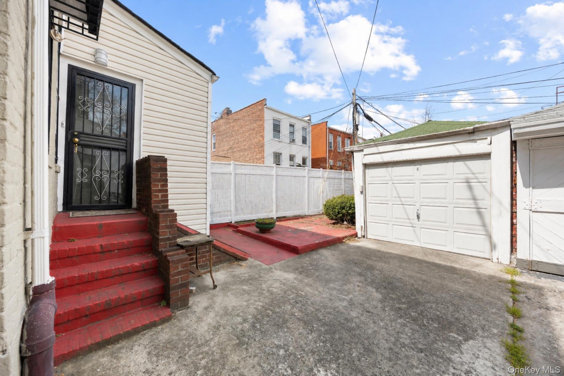 Single Family Lenox  Brooklyn, NY 11212, MLS-992653-17