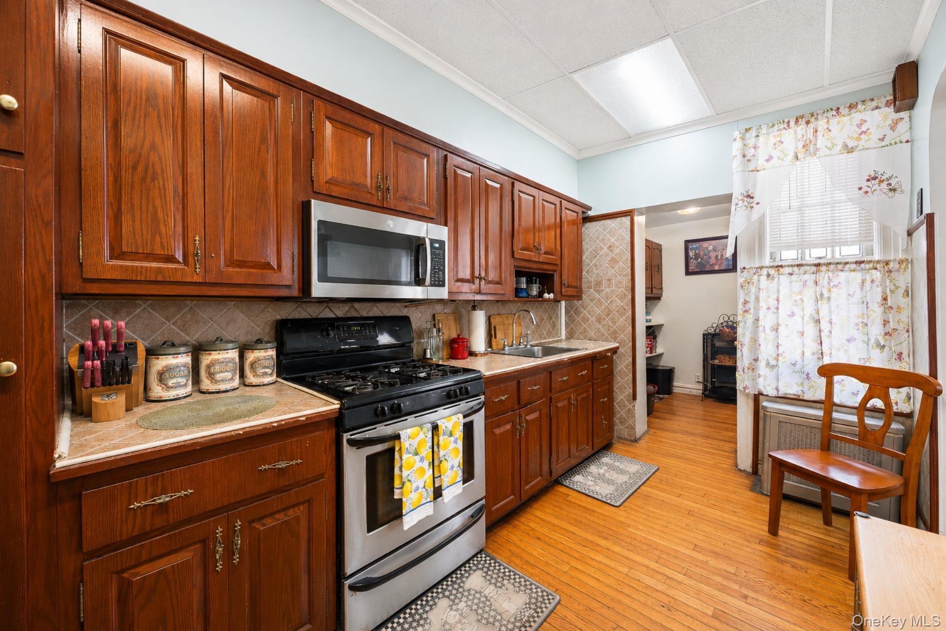 Single Family Lenox  Brooklyn, NY 11212, MLS-992653-7