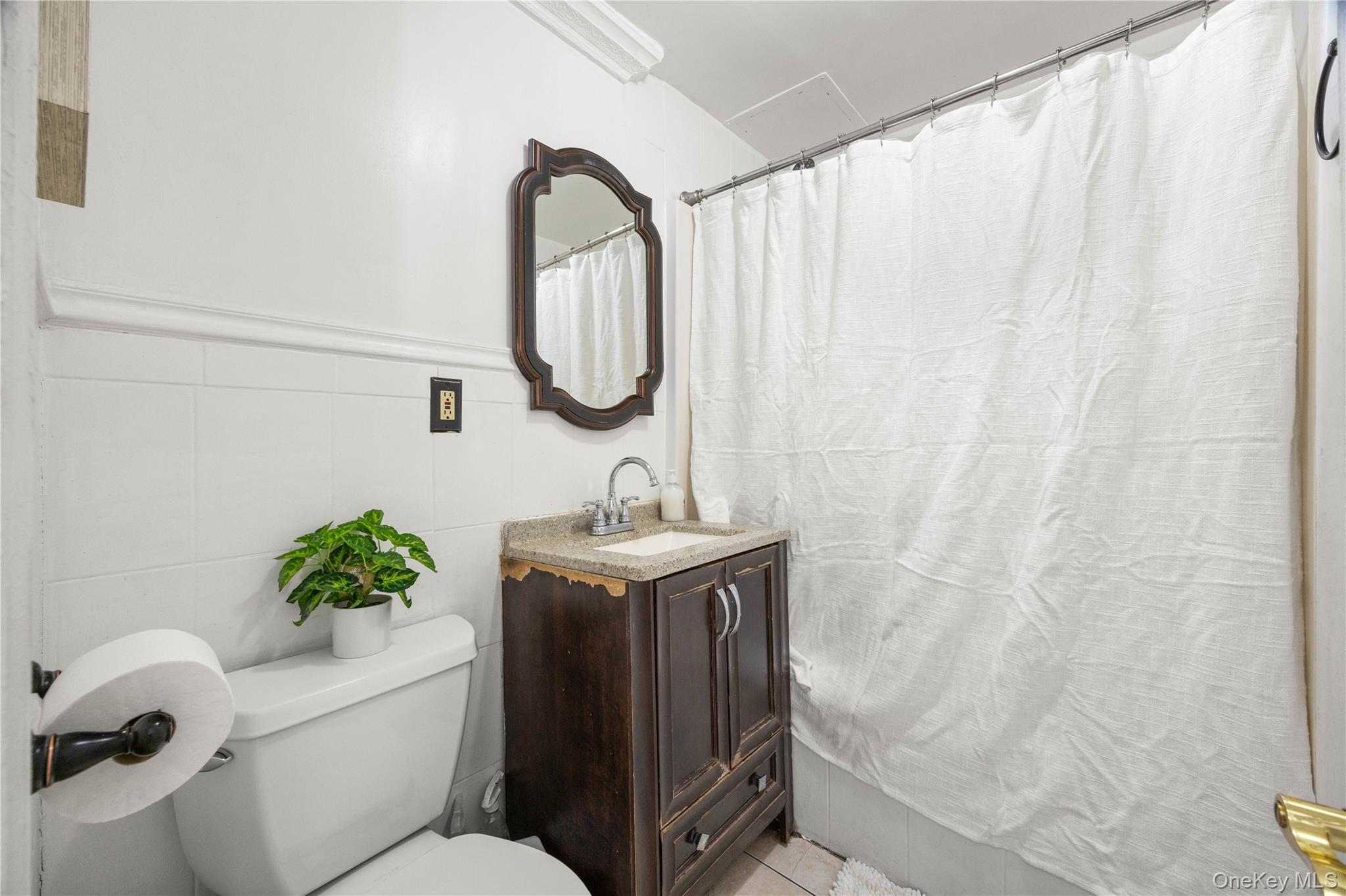 Single Family Commonwealth Bronx, NY 10473, MLS-992662-16