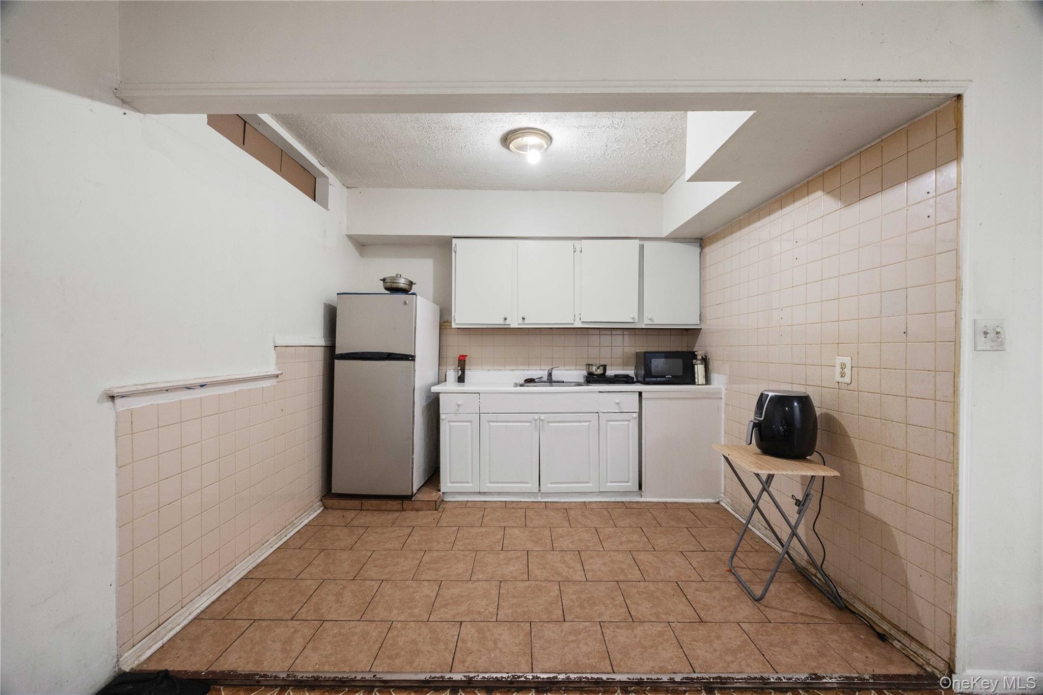 Single Family Commonwealth Bronx, NY 10473, MLS-992662-21