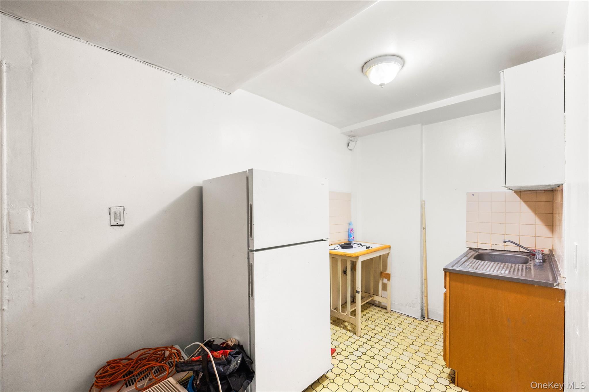 Single Family Commonwealth Bronx, NY 10473, MLS-992662-34