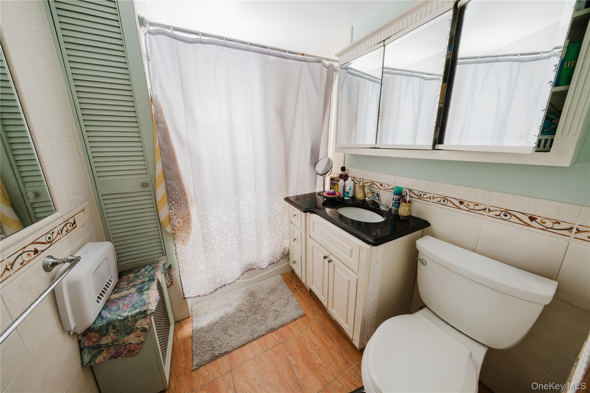 Single Family 202nd Street Queens, NY 11423, MLS-992692-11