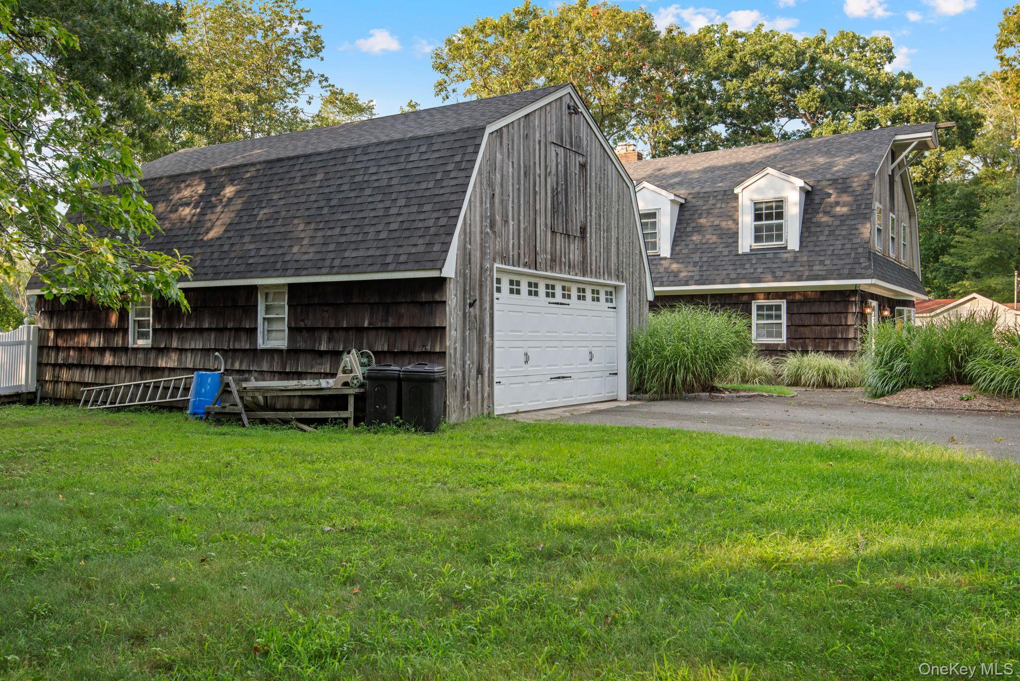 Single Family Lake Drive Suffolk County, NY 11953, MLS-992697-36