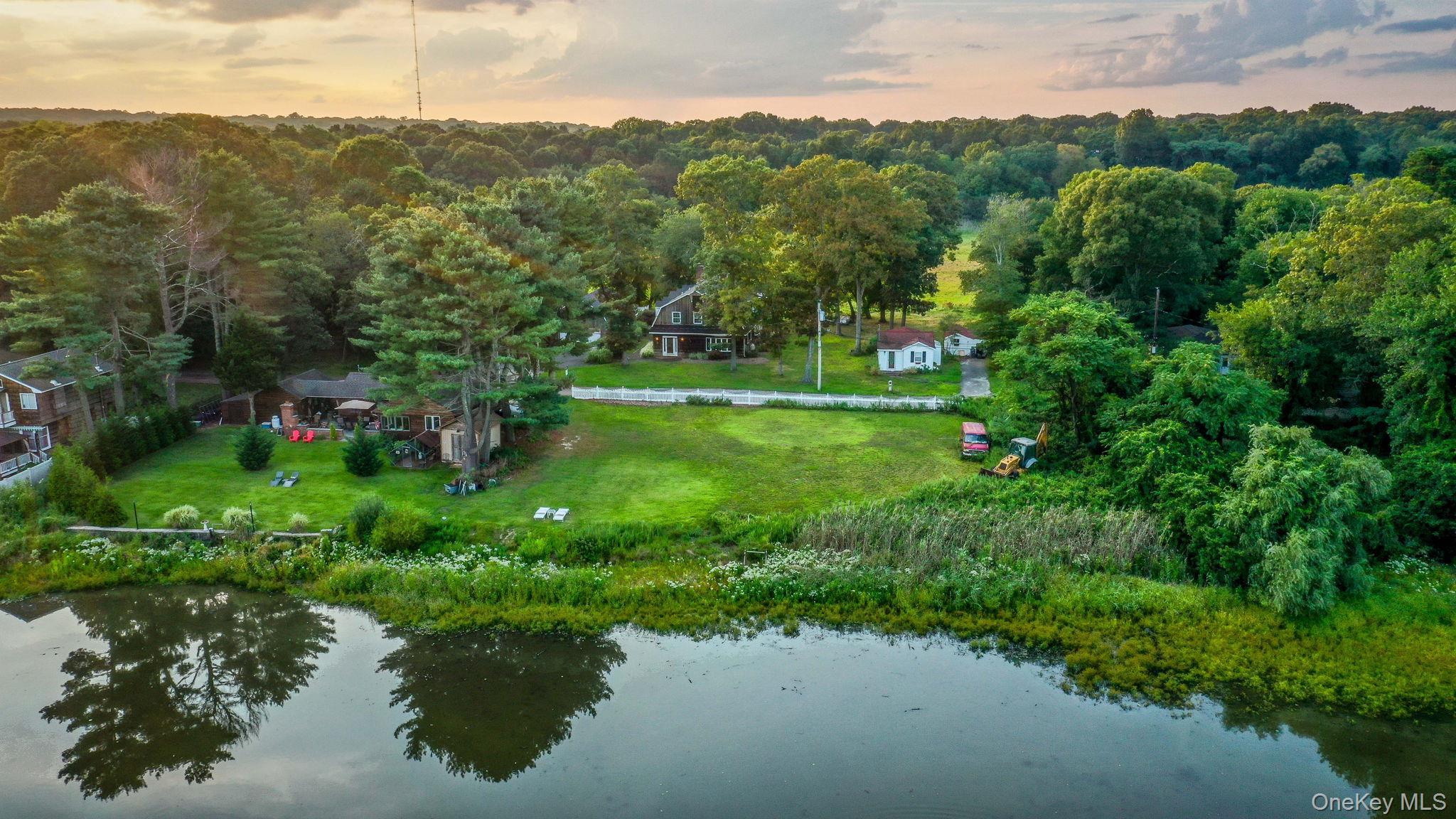 Single Family Lake Drive Suffolk County, NY 11953, MLS-992697-41