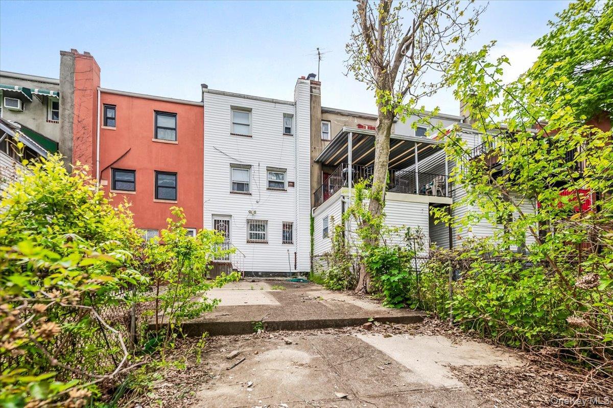 Single Family 229th  Bronx, NY 10466, MLS-992708-14