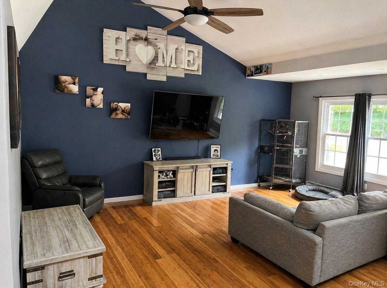 Single Family Highview  Suffolk County, NY 11784, MLS-992741-10