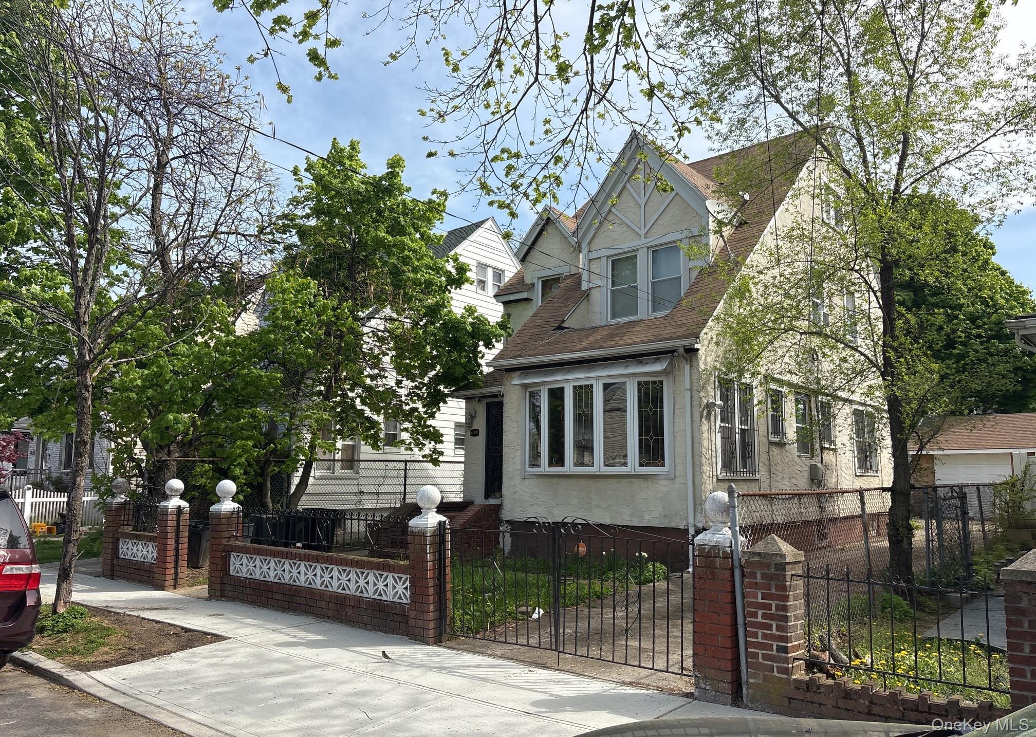 Single Family 196th Street  Queens, NY 11412, MLS-992769-10