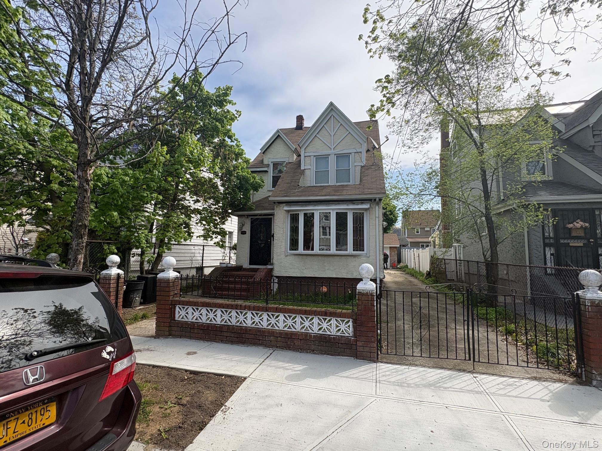 Single Family 196th Street  Queens, NY 11412, MLS-992769-7