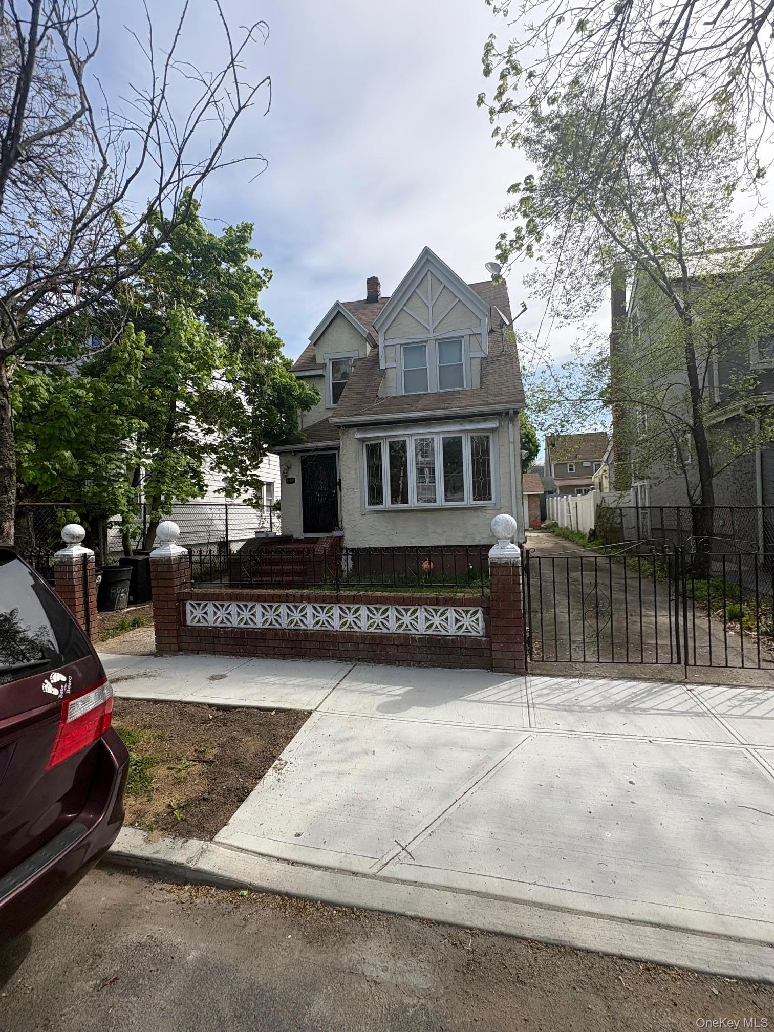 Single Family 196th Street  Queens, NY 11412, MLS-992769-9