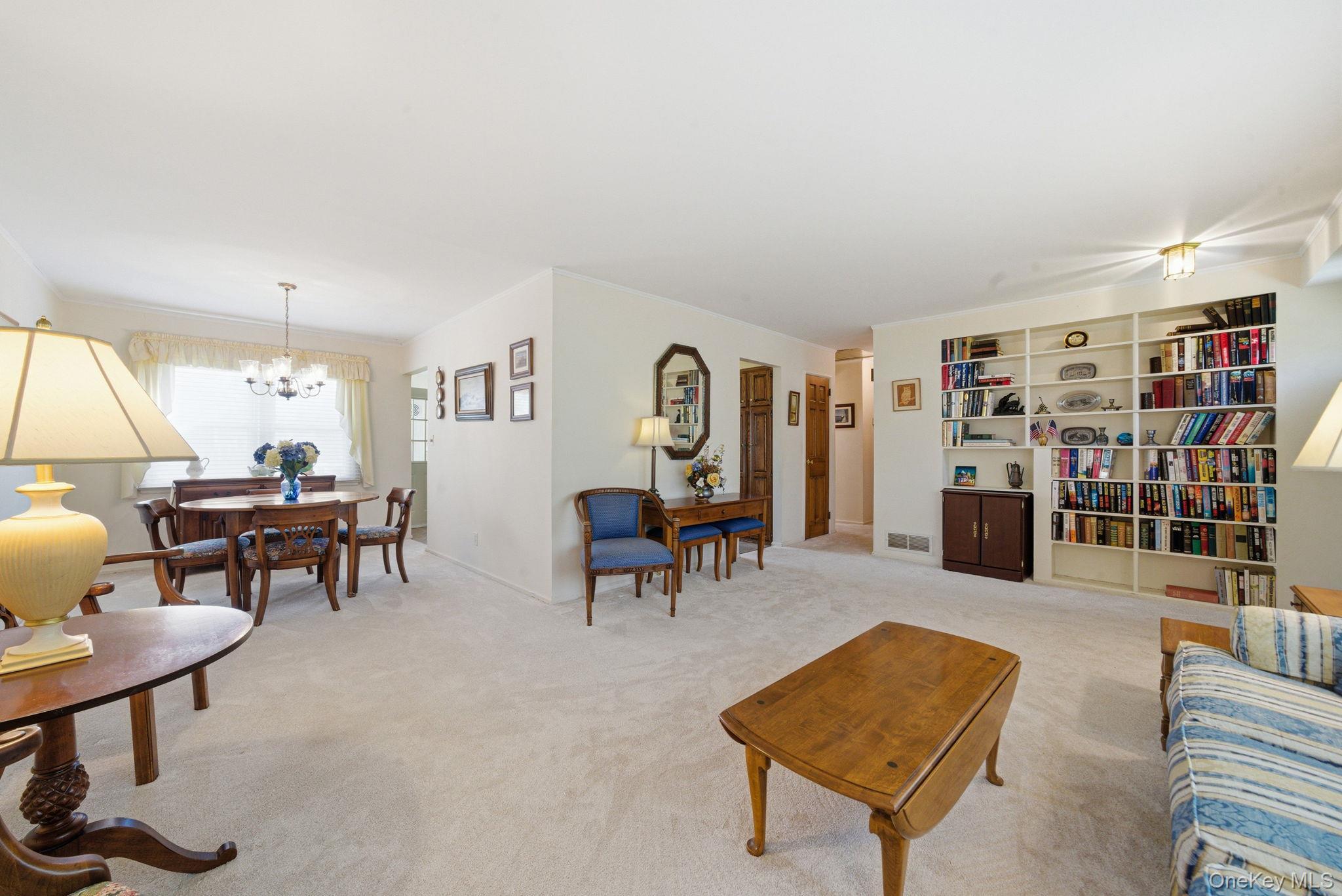 Single Family Frost  Suffolk County, NY 11740, MLS-992772-4