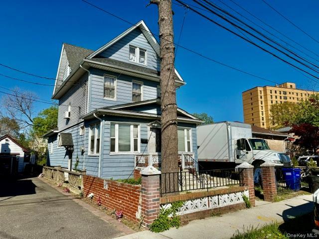 Single Family 161st Street  Queens, NY 11434, MLS-992779-2