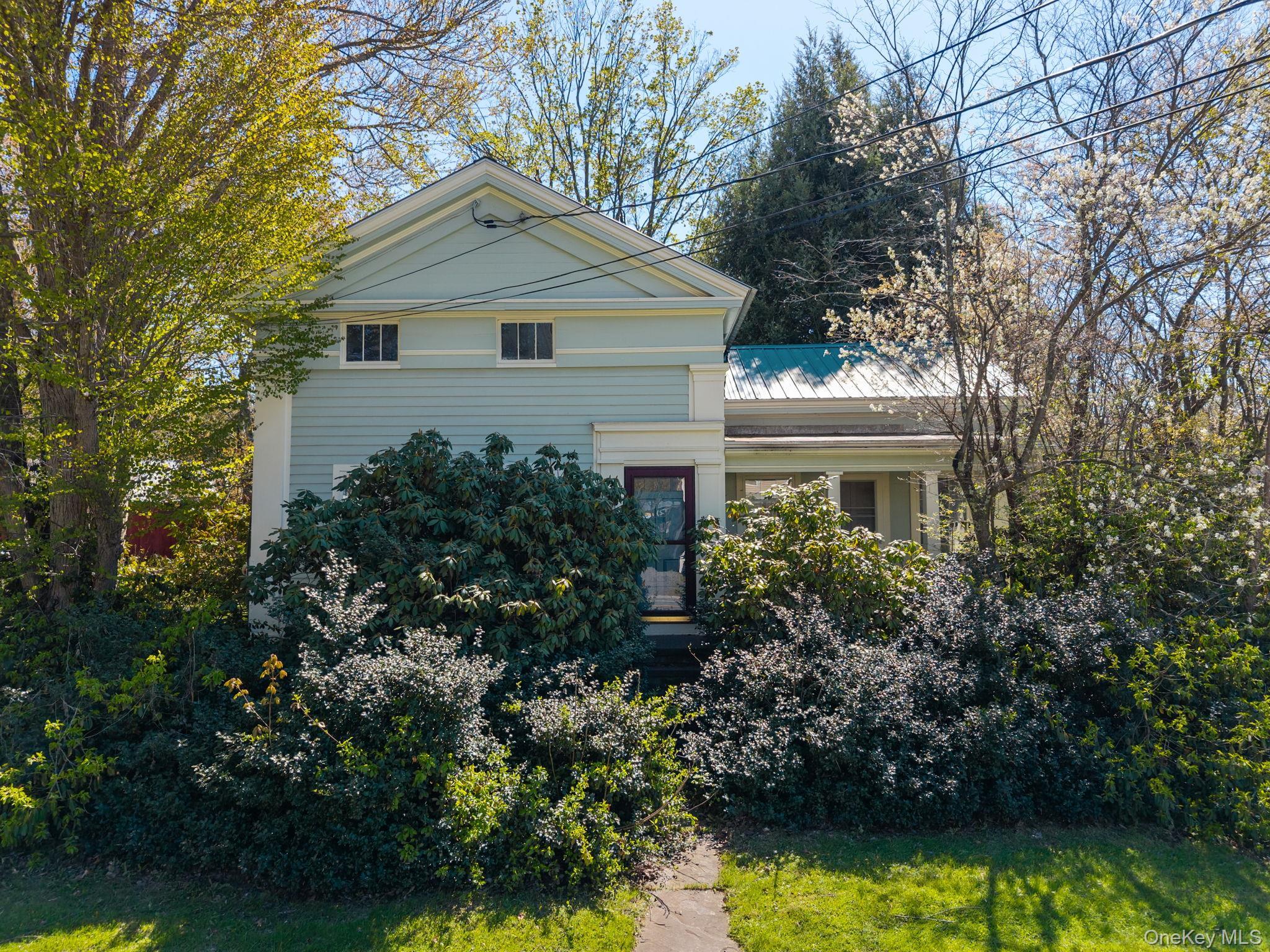 Single Family Main  Out Of Area, NY 12122, MLS-992802-2