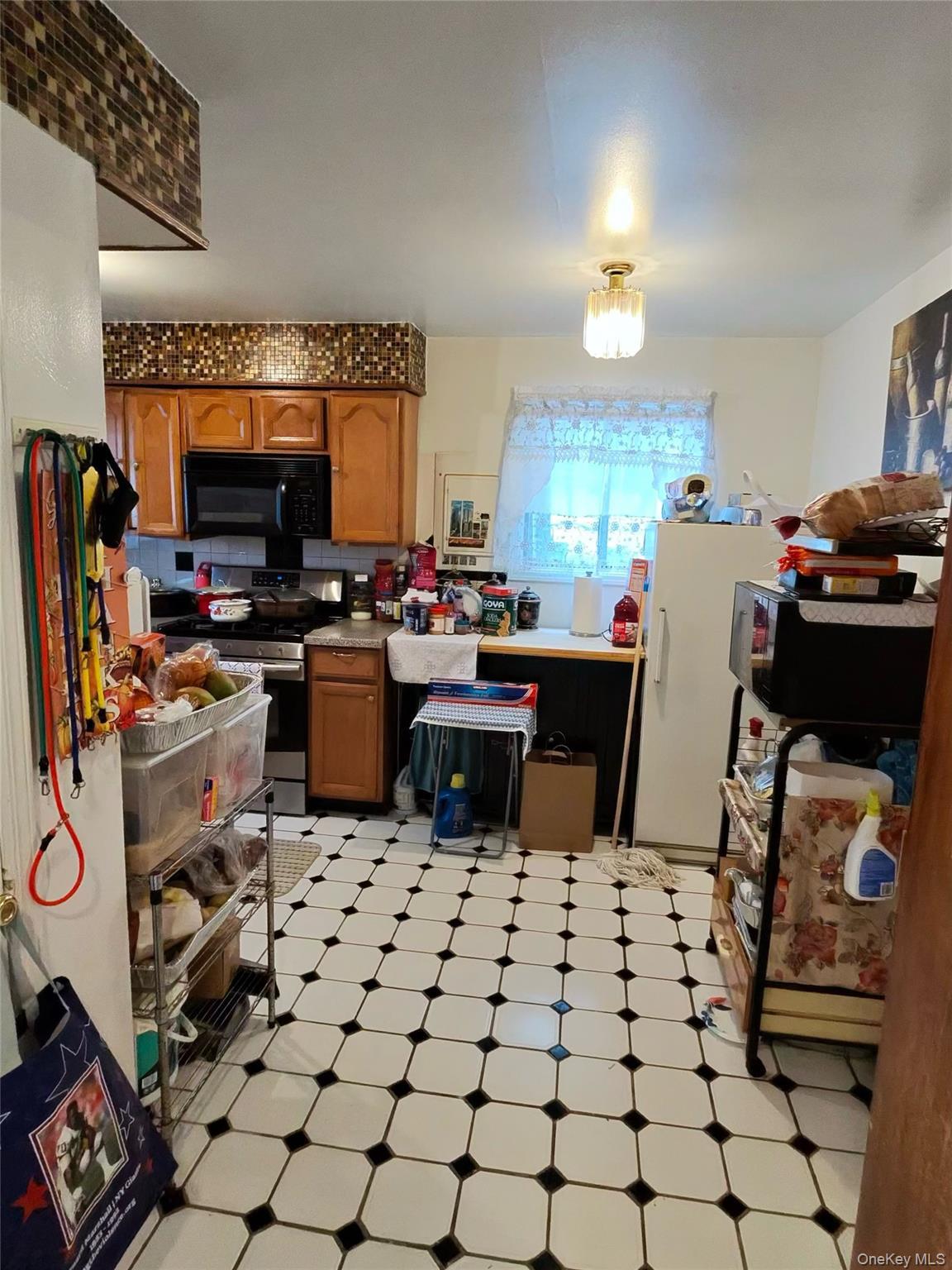 Single Family Slinn  Rockland County, NY 10977, MLS-992810-9
