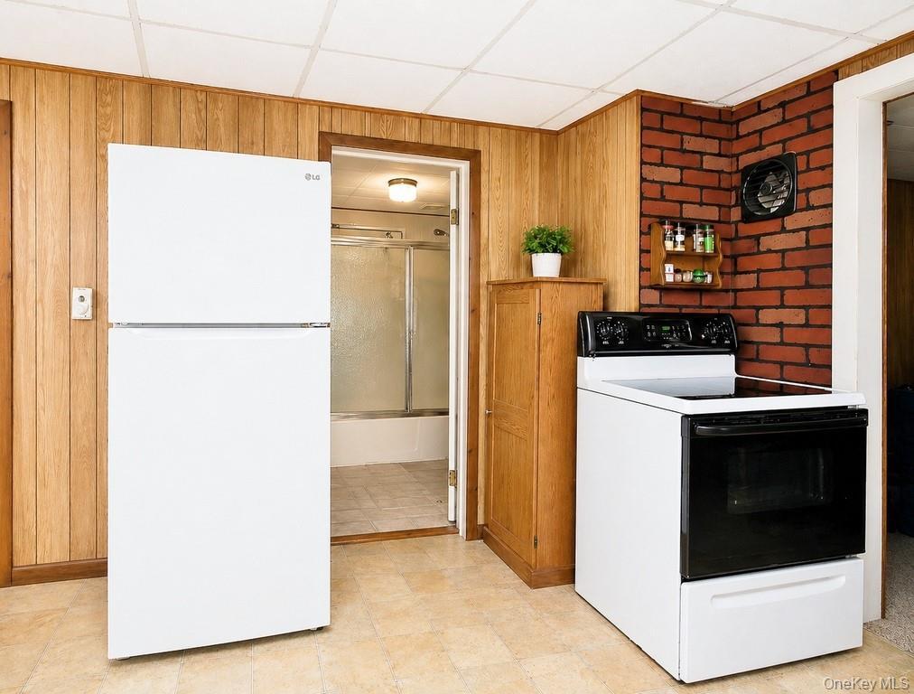 Single Family Irish Cape  Ulster County, NY 12458, MLS-992812-11