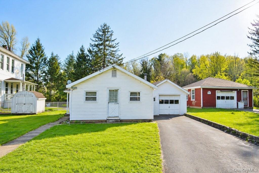 Single Family Irish Cape  Ulster County, NY 12458, MLS-992812-4
