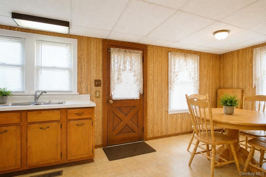 Single Family Irish Cape  Ulster County, NY 12458, MLS-992812-9