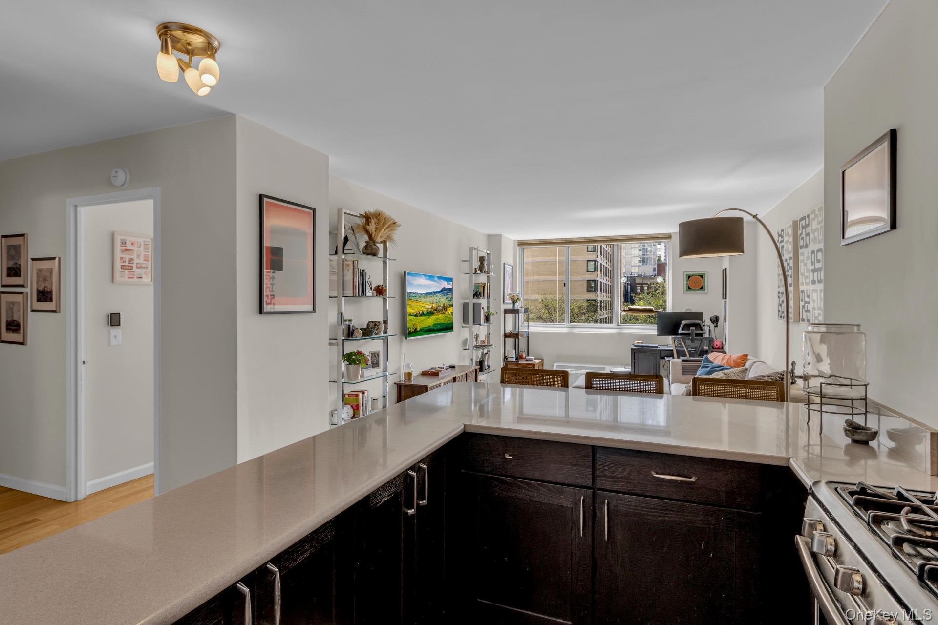 Apartment 93rd  Manhattan, NY 10128, MLS-992874-2