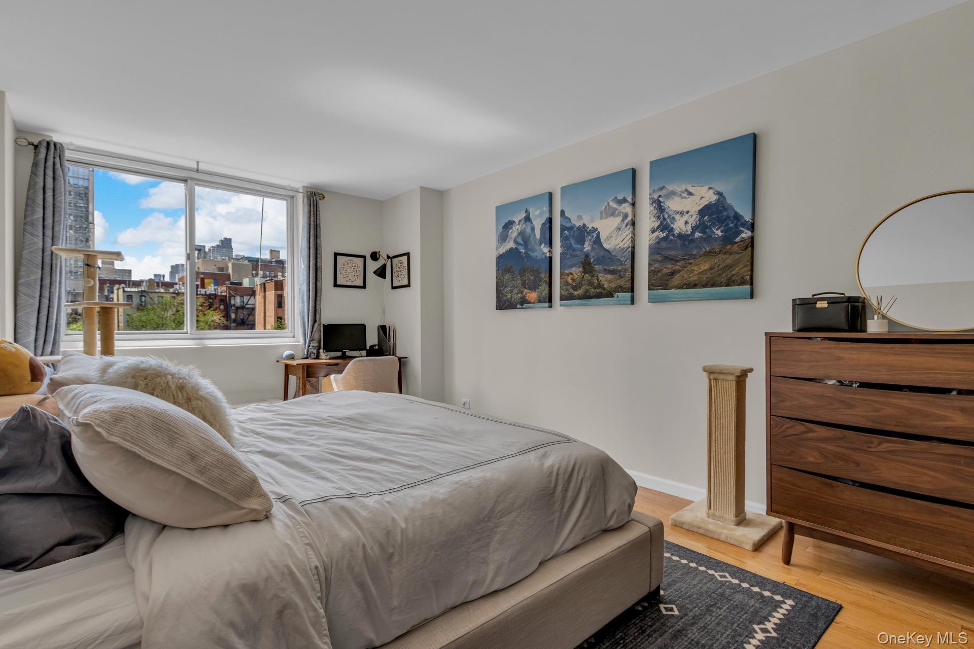 Apartment 93rd  Manhattan, NY 10128, MLS-992874-23