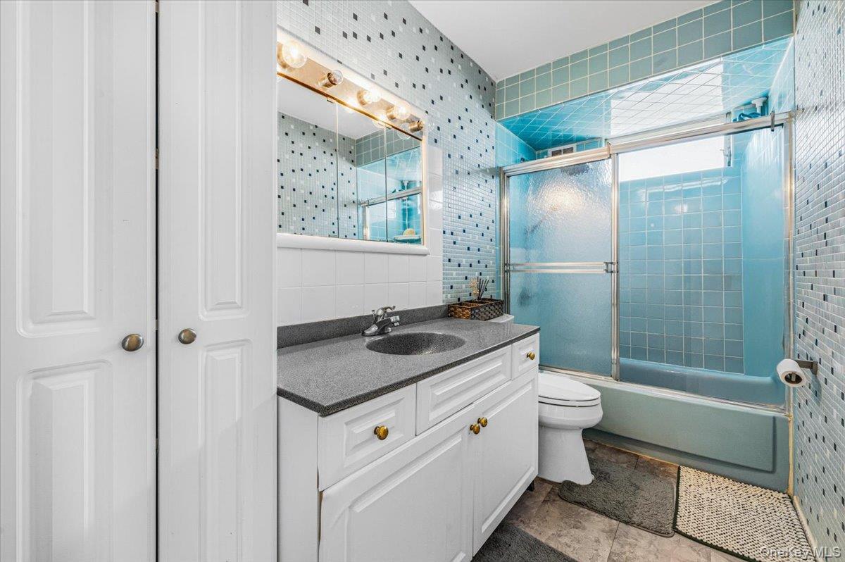 Single Family 149th  Queens, NY 11422, MLS-992891-15