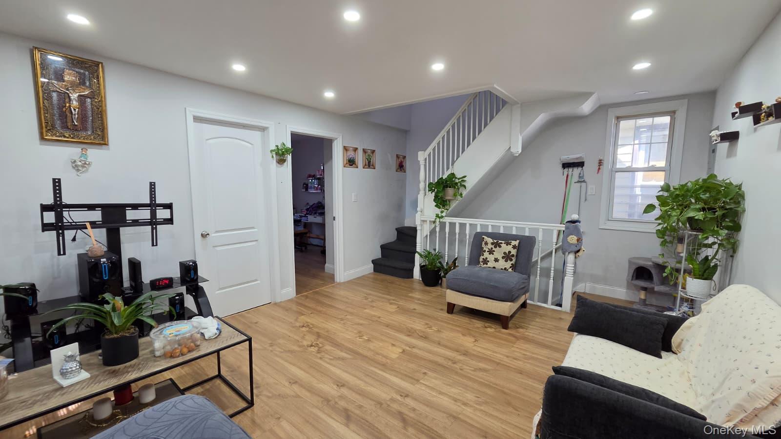 Single Family 8th  Brooklyn, NY 11230, MLS-992945-3