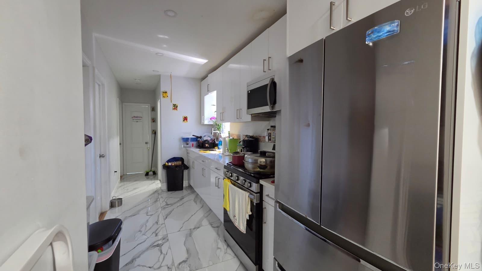Single Family 8th  Brooklyn, NY 11230, MLS-992945-6