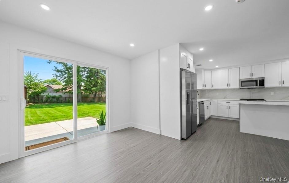 Single Family Irish  Suffolk County, NY 11752, MLS-992969-10