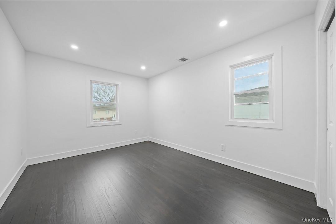 Single Family Irish  Suffolk County, NY 11752, MLS-992969-19