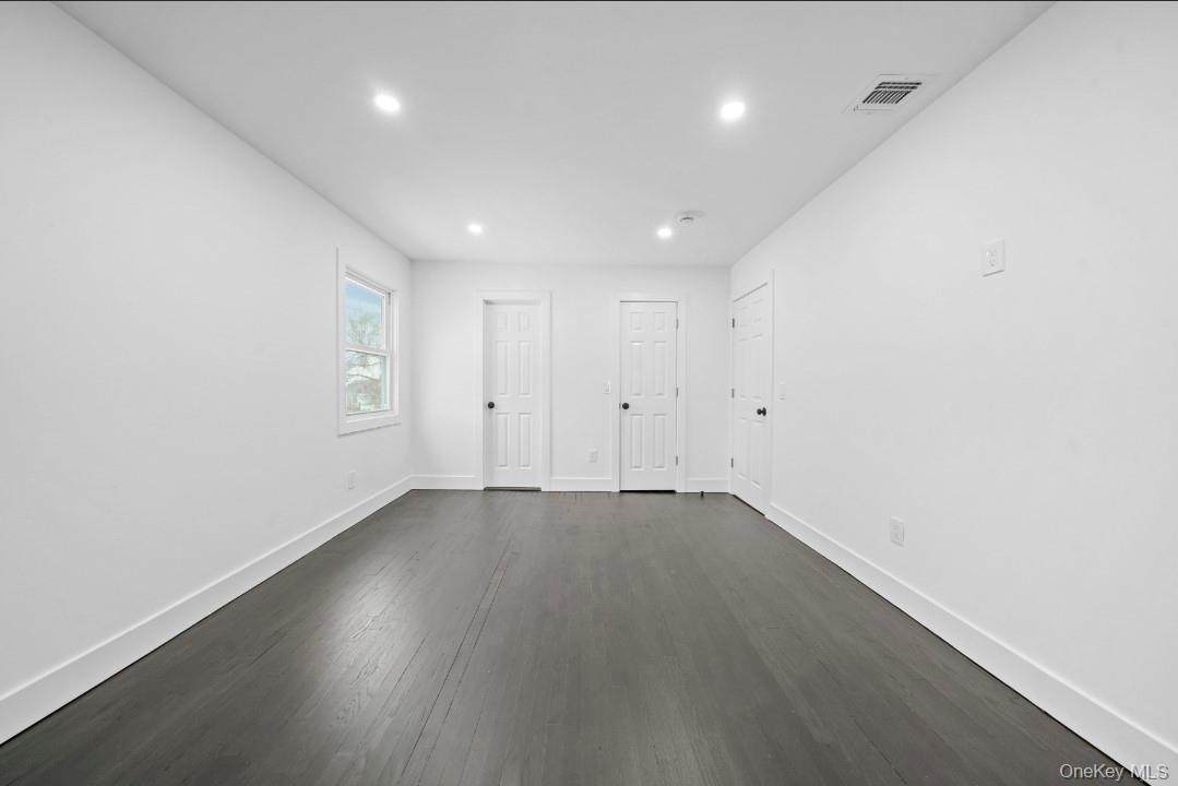 Single Family Irish  Suffolk County, NY 11752, MLS-992969-27