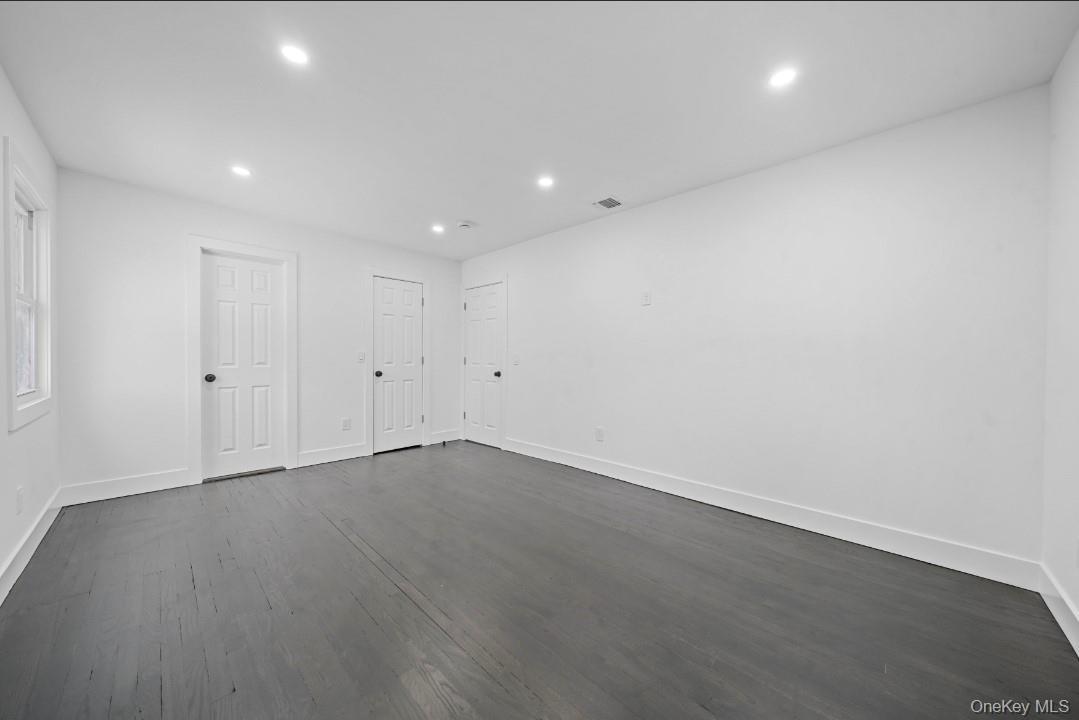 Single Family Irish  Suffolk County, NY 11752, MLS-992969-28
