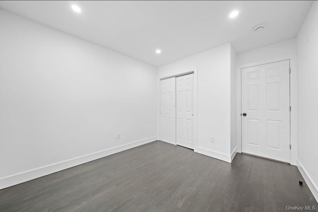 Single Family Irish  Suffolk County, NY 11752, MLS-992969-31