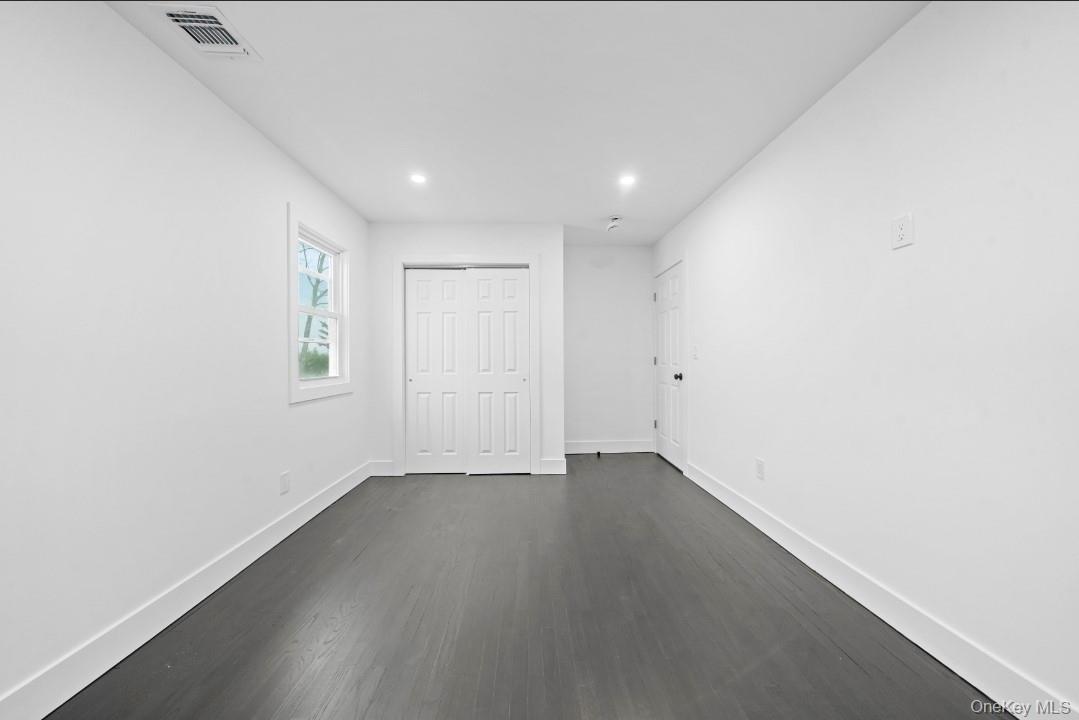 Single Family Irish  Suffolk County, NY 11752, MLS-992969-33