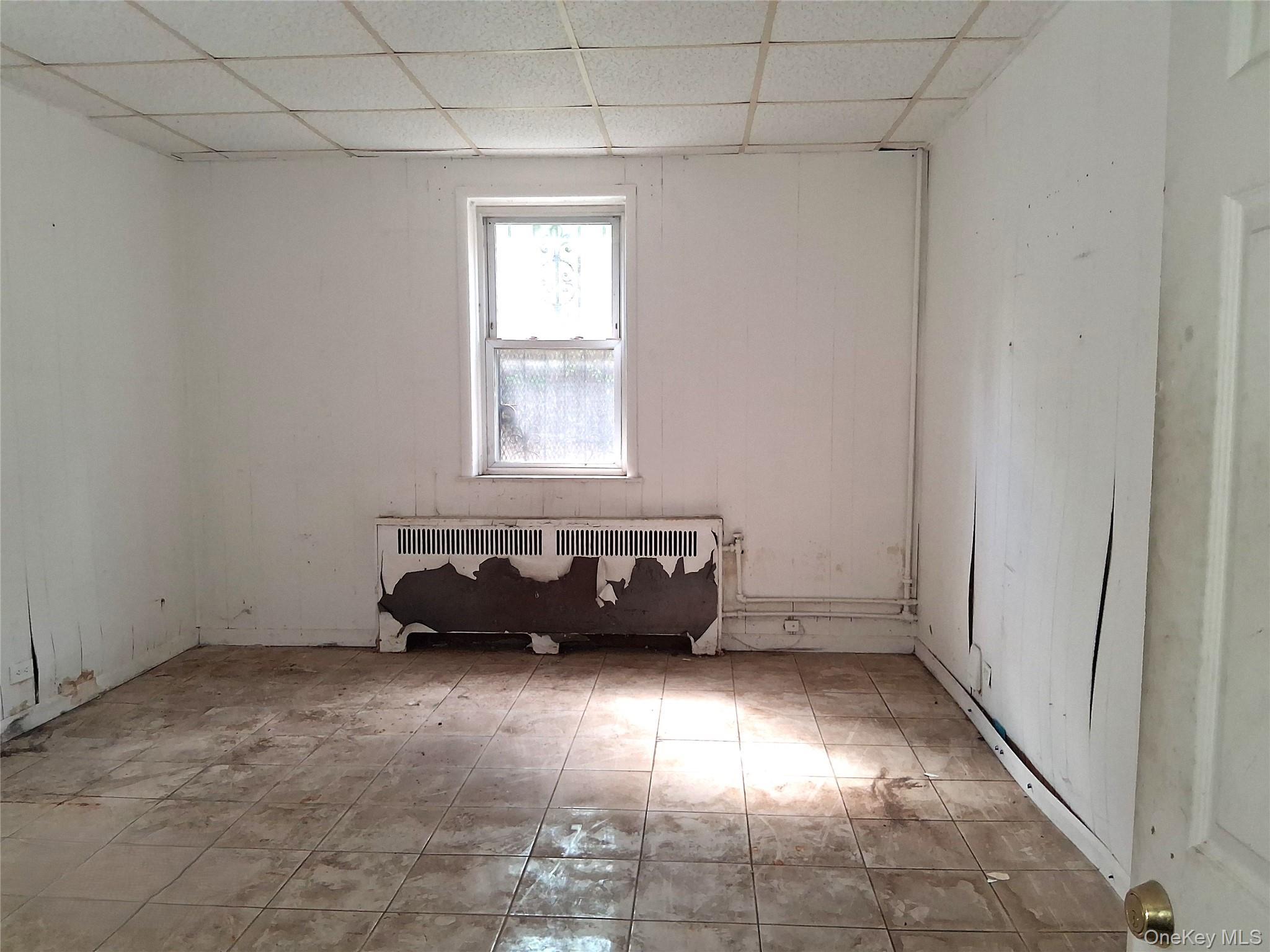 Single Family Hone  Bronx, NY 10469, MLS-992972-13