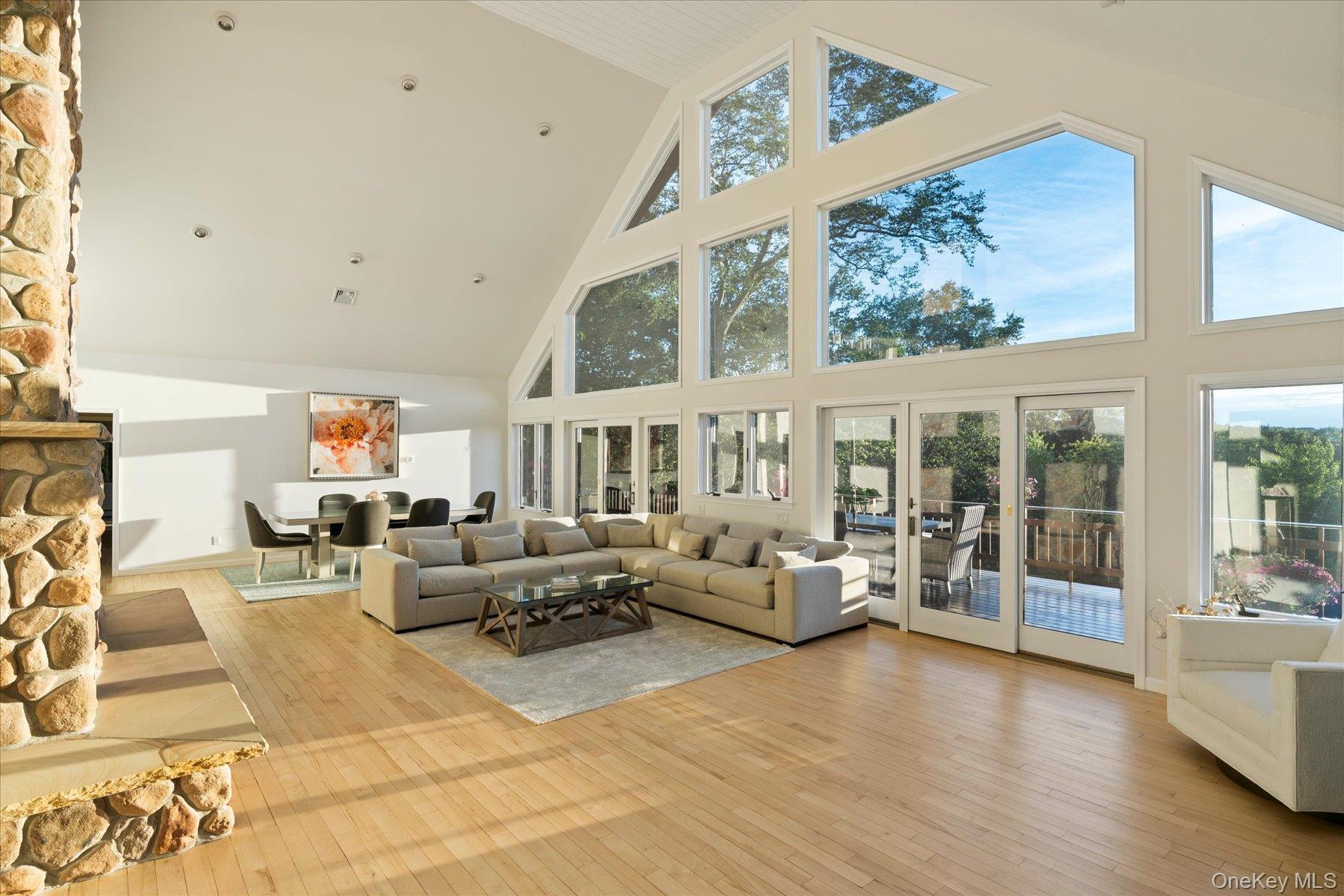 Single Family Silver Beech Lane Suffolk County, NY 11933, MLS-992997-13