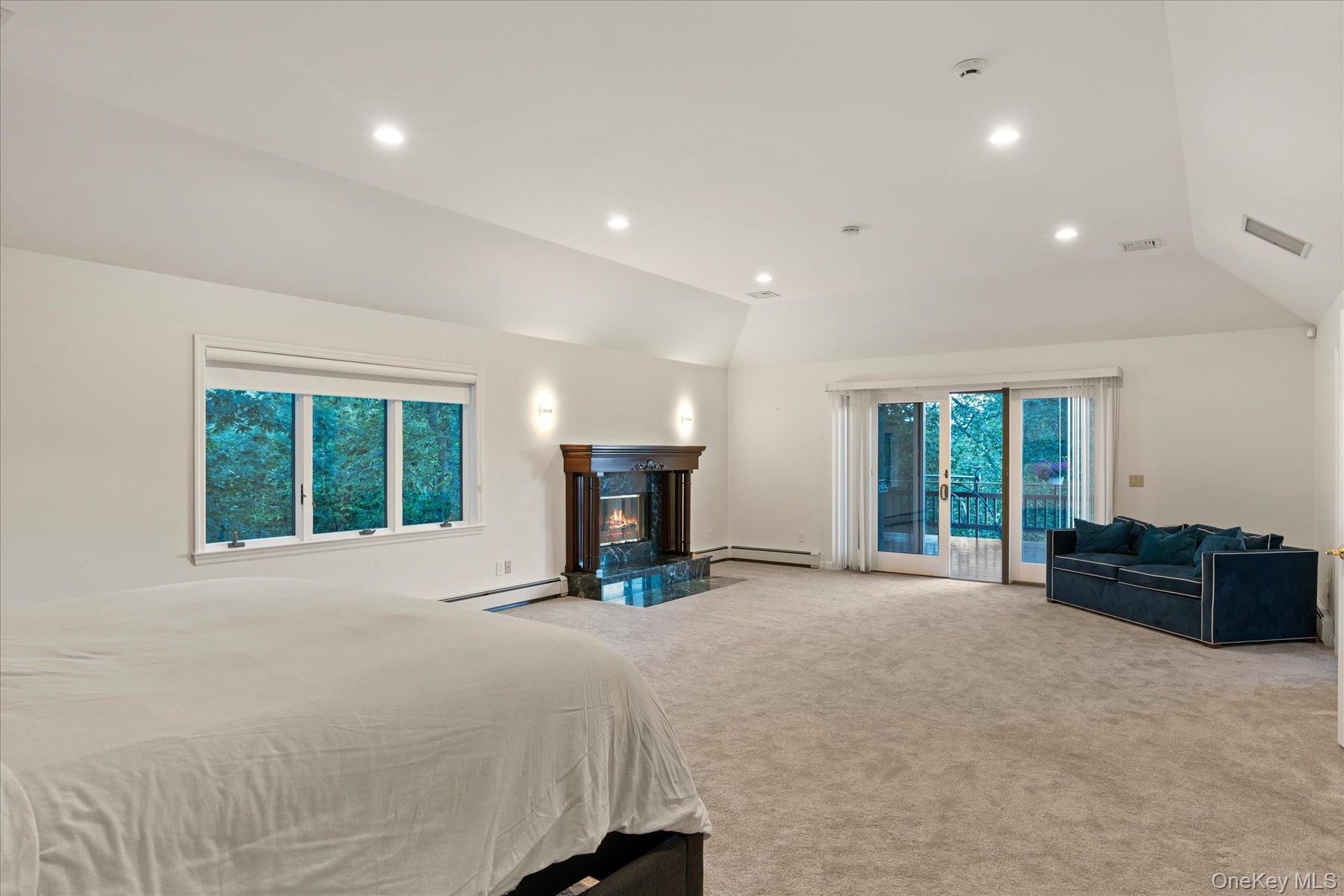 Single Family Silver Beech Lane Suffolk County, NY 11933, MLS-992997-17